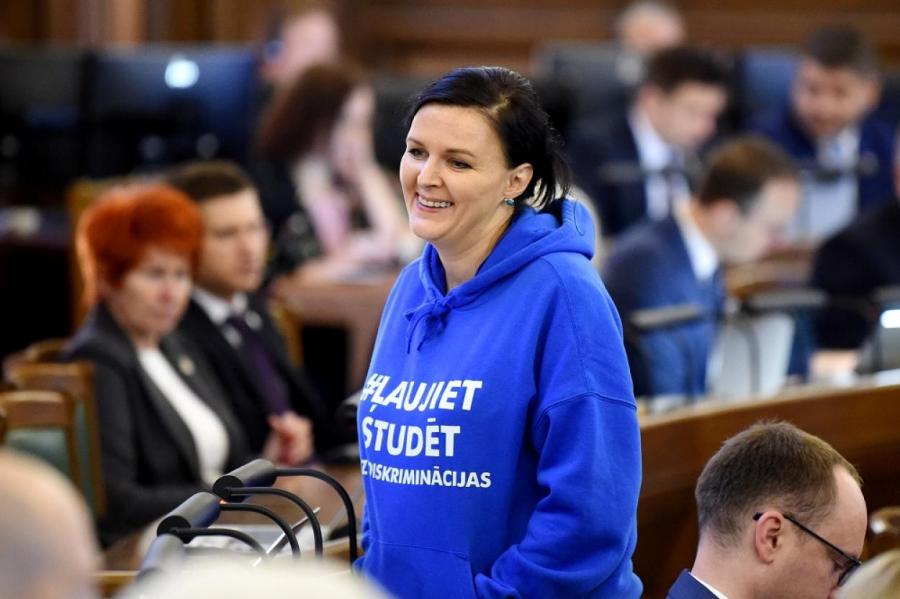 Это взаимозачет! Депутат Сейма объяснила стремительное улучшение своих финансов