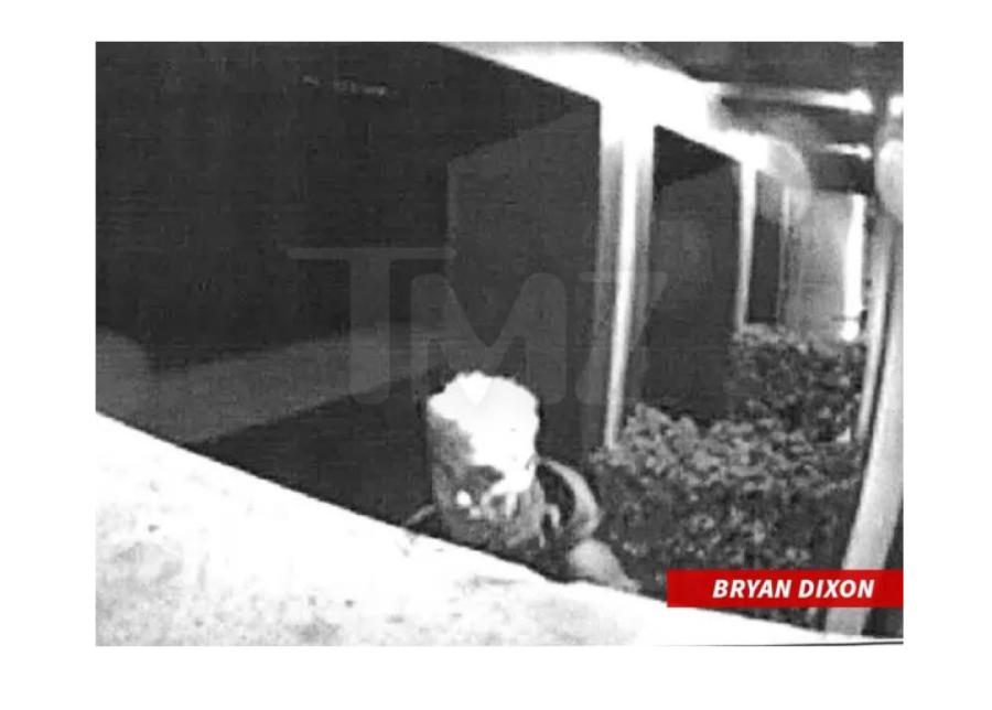 Сталкер залазил в дом Киану Ривза шесть раз Сталкер залазил в дом Киану Ривза шесть раз