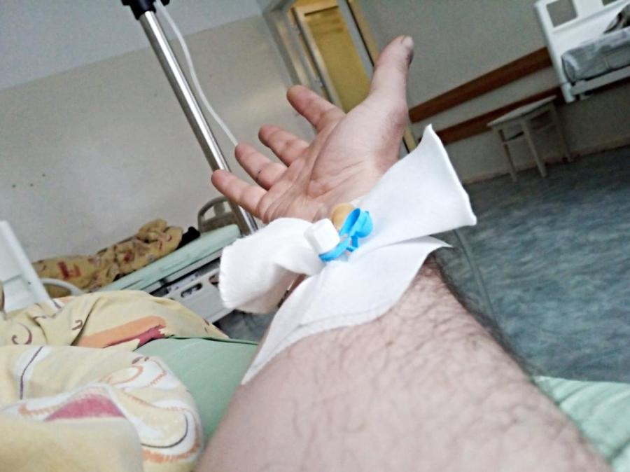Час или несколько часов лежания под системой каждый день – таковы будни всех «клиентов» отделения. Час или несколько часов лежания под системой каждый день – таковы будни всех «клиентов» отделения.